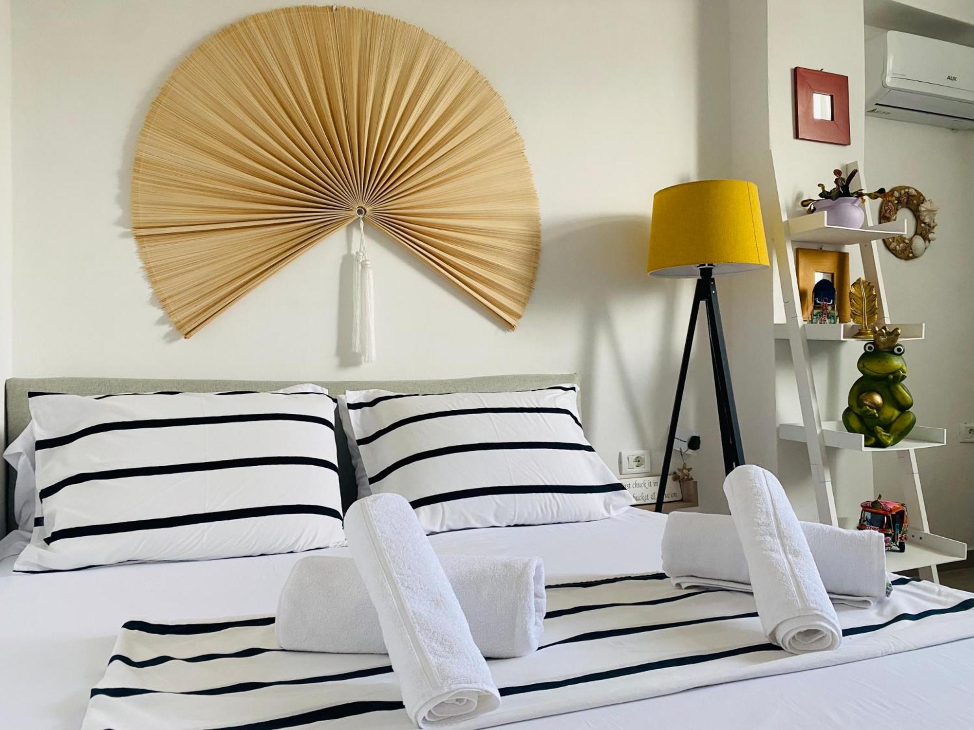 Lola'S Apartment Дуррес Экстерьер фото